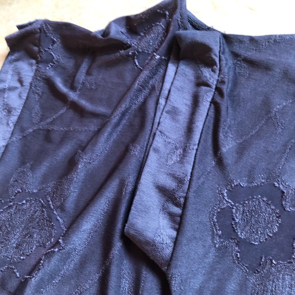 Soft Blouse - Picture 2 of 8